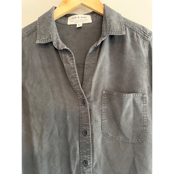 Cloth &‎ Stone Anthro Button Down Top Bell Sleeve Gray Small - Picture 2 of 6
